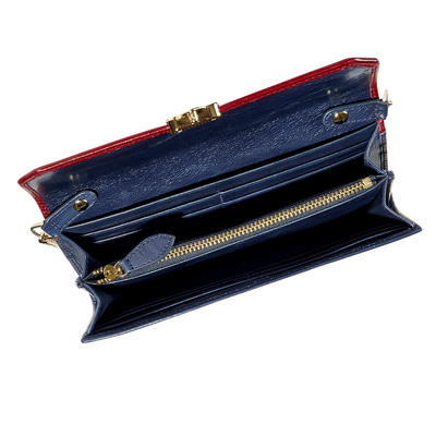 Mavi Kadın Zincir Detaylı Deri Cüzdan