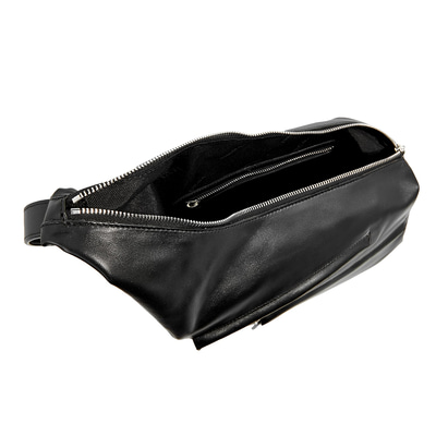 Siyah Eve Deri Omuz Askılı Çanta