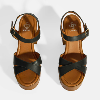 Siyah Kadın Toka Detaylı Deri Sandalet