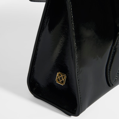 Siyah Kadın Yaprak Detaylı Deri Omuz Çantası