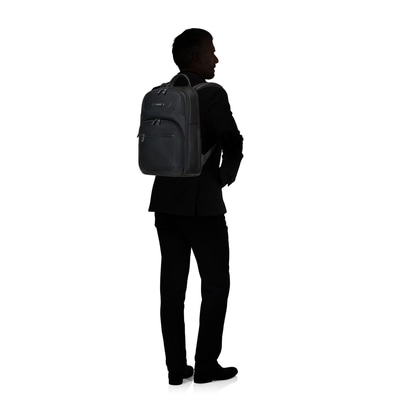 SKT5-001 PRO-DLX 6 LEATHER-BACKPACK 14.1