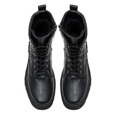 Valinda Siyah Kadın Bot