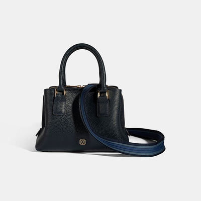 YNK-0005 AW25 KADIN OMUZ ÇANTASI