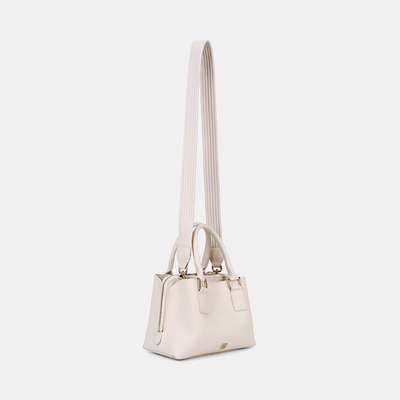 YNK-0005 SS26 KADIN EL ÇANTASI