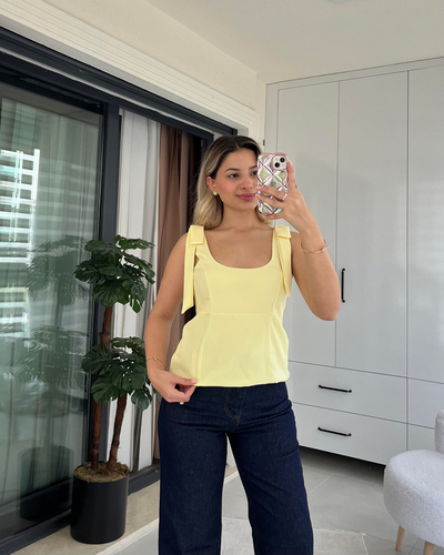 SARI FİYONK ASKILI BLUZ