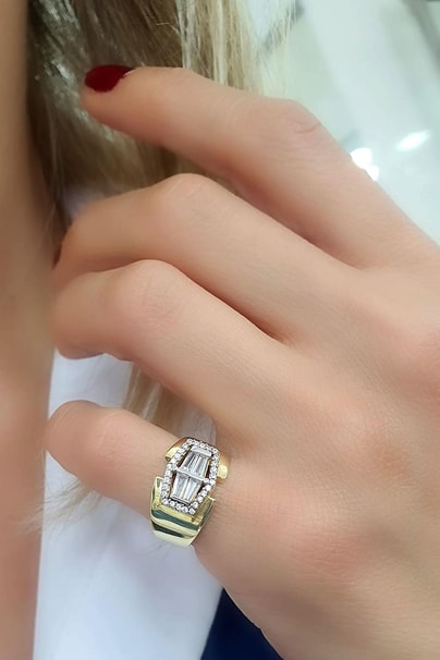 Baget Zirkon Taşlı 925ayar Gümüş Üzerine Altın Kaplama Luxury Tasarım Ayarlanabilir Şovalye Yüzük 