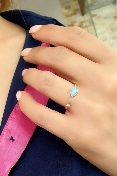Opal Taşlı 925ayar Gümüş Üzerine Rose Altın Kaplama Ayarlanabilir Yüzük
