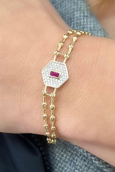 Pembe Zirkon Taşlı 925ayar Gümüş Üzerine Altın Kaplama Luxury Tasarım Şık Bileklik 