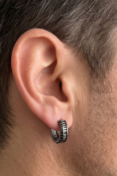 Siyah Oniks Taşlı 925ayar Gümüş Siyah Rodajli Tek Erkek Küpe cap 1.2 cm
