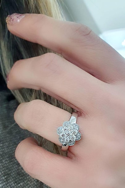 Sky Diamond Taşlı 925ayar Gümüş Üzerine beyaz Altın Kaplama Lotus Yüzük 