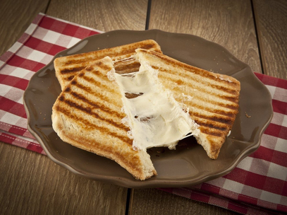 Yaman Peynircilik Taze Kaşar Peynirli Tost Tarifleri