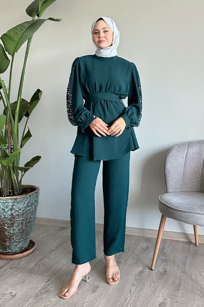 Pearl-Sleeved Gathered Waist Emerald Green Set