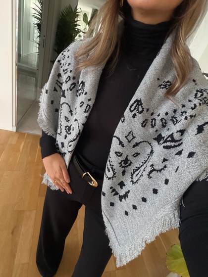  Etnik Desenli  Triko Şal - Siyah