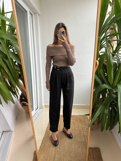 Beli Kemer Detaylı Kaşe Pantolon-Siyah