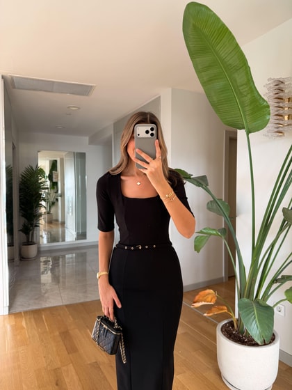 Bianca Kare Yaka Kemerli Midi Elbise - Siyah