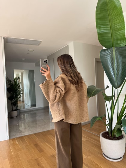 Biyeli Peluş Mont - Bej 