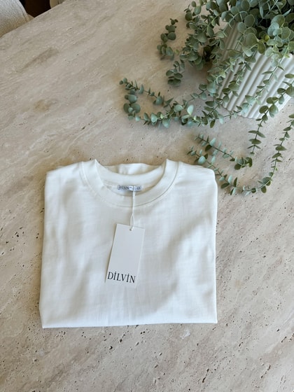 Dilvin Dekoratif Dikişli Bisiklet Yaka Tişört-Ekru