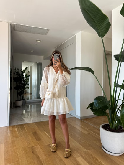 Ekru Fırfır Detaylı Elbise