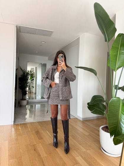 Gri Yıkamalı Mini Etek