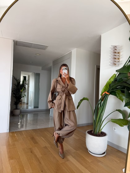 Kemer Detaylı Ceket Takım - Vizon