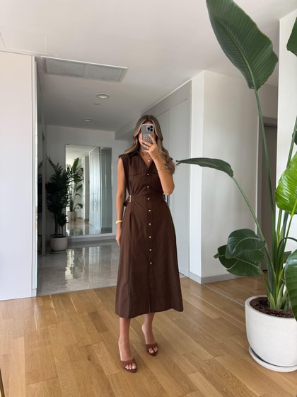 Keten Dokulu Gold Düğmeli Midi Elbise - Kahve
