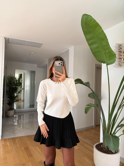 Quinn Yakası Boncuklu Triko Kazak - Ekru