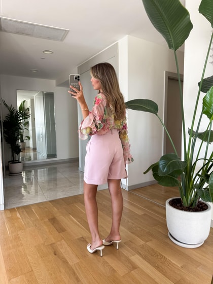 Rina Pile Detaylı Şehir Boy Şort - Pembe