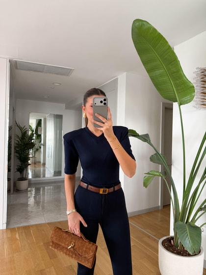 Tarte Vatkalı V Yaka Bodysuit - Lacivert