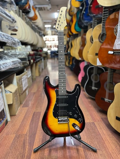 ALMEDA ELEKTRO GİTAR STRAT KASA 2 SİNGLE 1 HUMBUCKER HSS SUNBURST