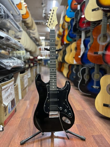LİLYA ELEKTRO GİTAR STRAT 2 SİNGLE 1 HUMBACKER HSS
