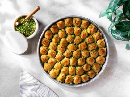 Midye Baklava