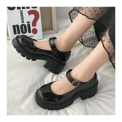 Düz Siyah Rugan Platform Kısa Postal