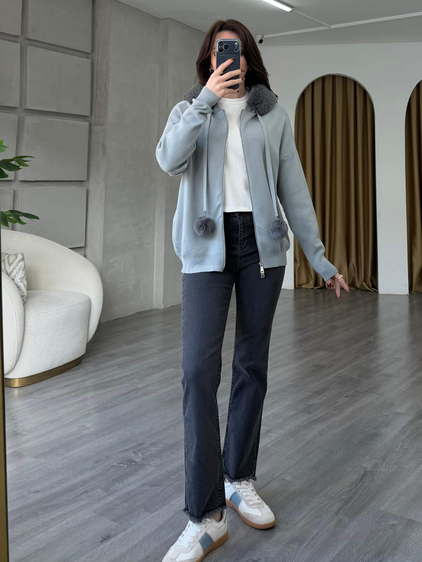 140215 Kürklü Ponponlu Fermuarlı Hırka Gri