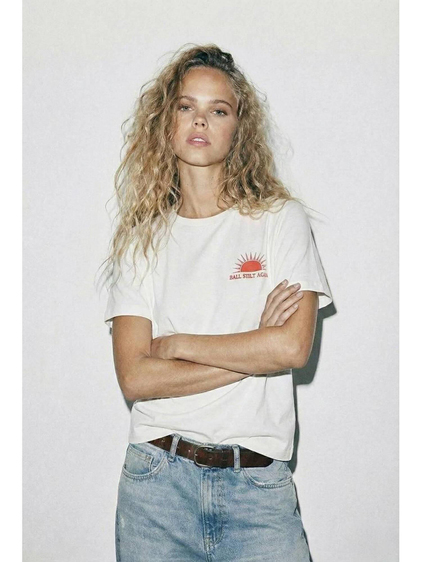 Göğsü Güneş Baskılı Tişört 8328 Beyaz