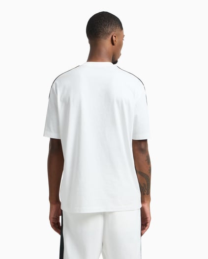 ARMANI EXCHANGE Armani Exchange Erkek Normal Kalıp Yuvarlak Yaka Omuzlardan Uzanan Logo Bantlı Kısa Kollu Beyaz T-Shirt XM000322 AF10361-U0009