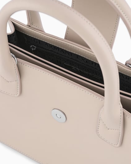 ARMANI EXCHANGE Armani Exchange Kadın Deri AX Yazı Detay Klasik Model İçi Geniş Ekru Omuz Çantası XW000306 AF12039-U1095