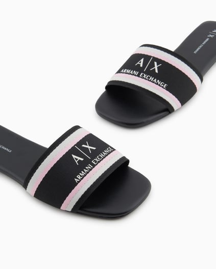 ARMANI EXCHANGE Armani Exchange Kadın Üst Yüzeyi Şerit Çizgi Detaylı Mini Topuk Kabartmalı Siyah Terlik XDP056 XV922-00002