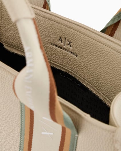 ARMANI EXCHANGE Armani Exchange Kadın Renkli Şerit Desenli İç Bölmeli Ekru Omuz Çantası XW000935 AF13685-M8126