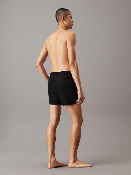 Calvin Klein Calvin Klein Erkek Bel İçten Calvin Yazı Lastikli Kısa Boy Cepli Siyah Şort KM0KM01112-BEH