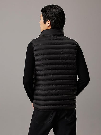 Calvin Klein Calvin Kleın Erkek Dik Yaka Düz Kesim Fermuar Kapamalı Siyah Yelek K10K113470-BEH