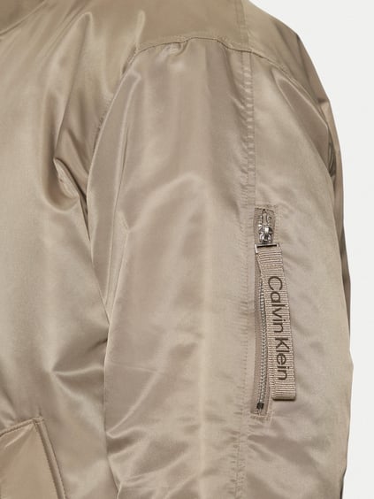 Calvin Klein Calvin Kleın Erkek Fermuar Kapamalı Dik Yaka Uzun Kollu Bej Ceket 00040EM524-PAV