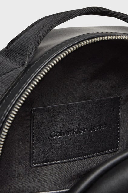 Calvin Klein Calvin Klein Erkek Fermuarlı Ön Cepli Ayarlanabilir Askılı Siyah Sırt Çantası LV04G3042G-UB1