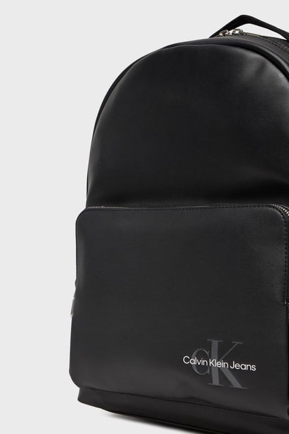 Calvin Klein Calvin Klein Erkek Fermuarlı Ön Cepli Ayarlanabilir Askılı Siyah Sırt Çantası LV04G3042G-UB1