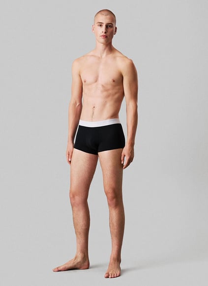 Calvin Klein Calvin Klein Erkek Pamuklu Slim Fit Beli Elastik Bantlı Pamuklu 3'lü Siyah Boxer LV00NB4389-VQO