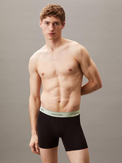 Calvin Klein Calvin Klein Erkek Pamuklu Beli Lastikli Slim Fit 3'lü Paket Siyah Boxer LV00NB4394-VRB