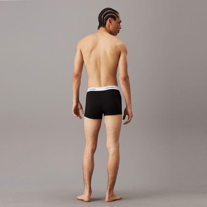 Calvin Klein Calvin Klein Erkek Pamuklu Slim Fit Beli Elastik Bantlı 3'lü Çok Renkli Boxer LV00NB4392-MP1