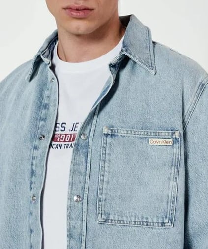 CALVIN KLEIN Calvin Kleın Erkek Regular Fit Çentikli Yaka Düğme Kapamalı Cep Detaylı Denim Mavi Gömlek J30J327021-1AA