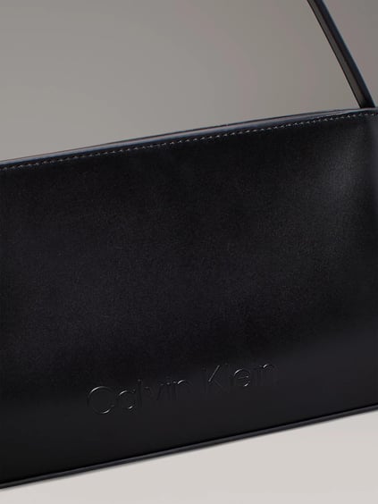 Calvin Klein Calvin Kleın Kadın Ayarlanabilir Omuz Askılı Marka Logo Baskılı Deri Gri Omuz Çantası K60K612550-BEH