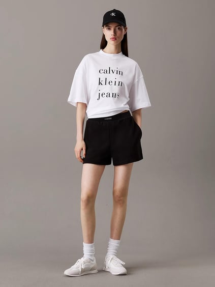 Calvin Klein Calvin Klein Kadın Beli Lastikli Kısa Boy Pamuklu Cep Detay Siyah Şort J20J225525-BEH
