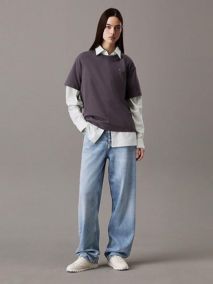 Calvin Klein Calvin Klein Kadın Bisiklet Yaka Kısa Kol Sırt Bölüm Yazı Detaylı Reqular Fit Gri T-Shirt J20J225238-PMP